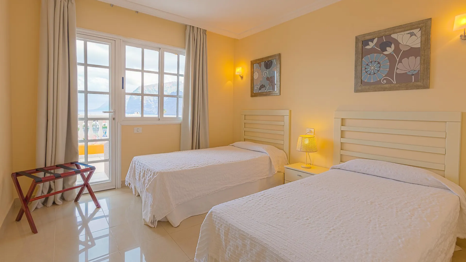 **** Aparthotel El Marques Palace By Intercorp Group Acantilado de los Gigantes Spanien